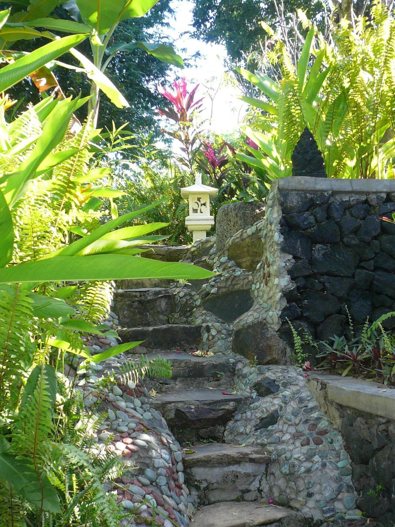 Sananda Bungalow لوفينا المظهر الخارجي الصورة