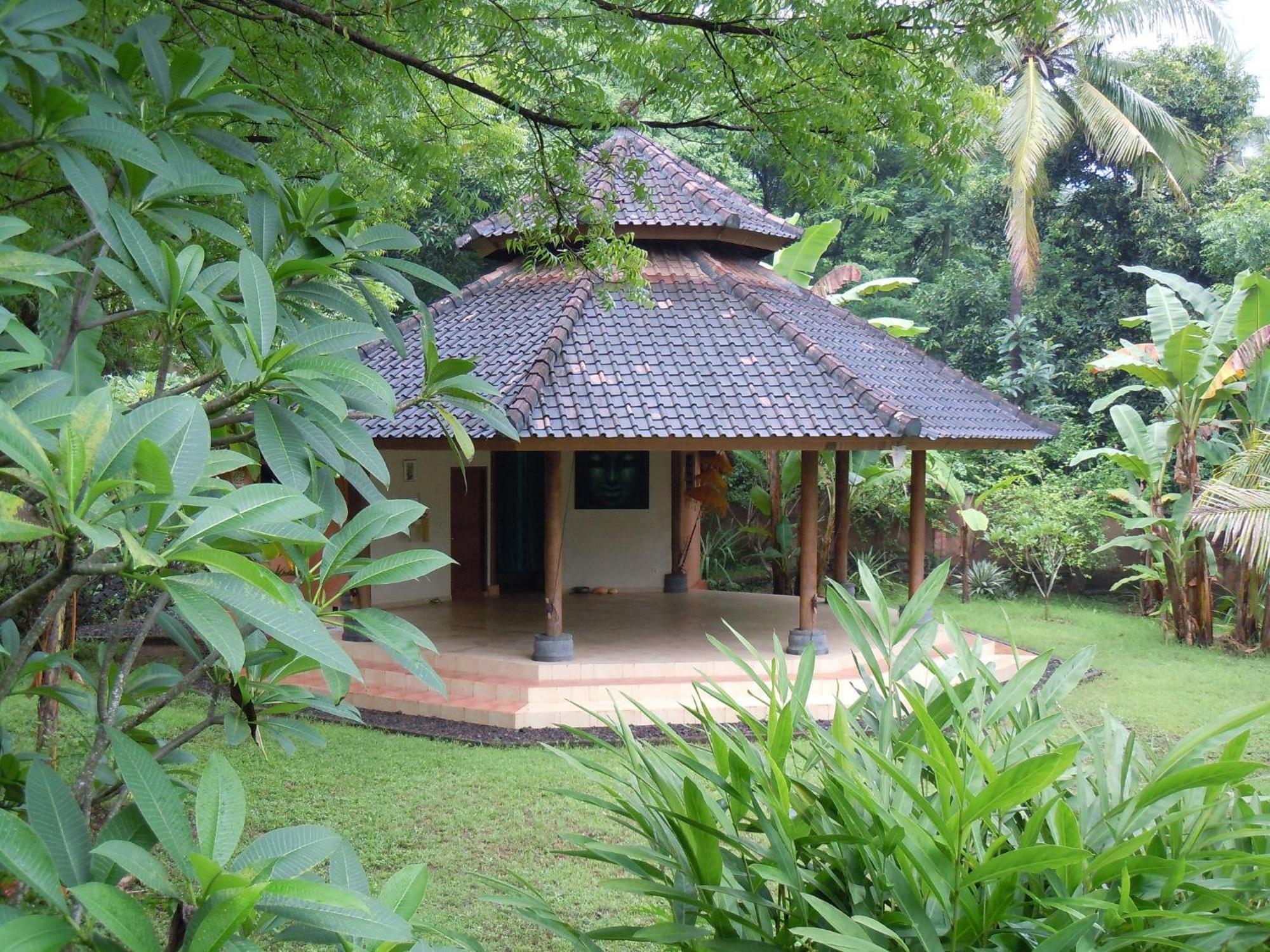 Sananda Bungalow لوفينا المظهر الخارجي الصورة