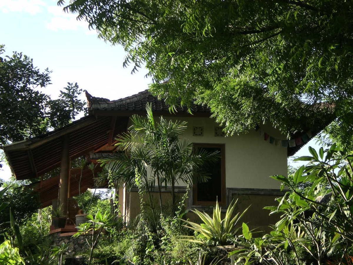 Sananda Bungalow لوفينا الغرفة الصورة