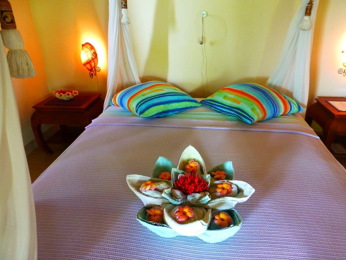Sananda Bungalow لوفينا الغرفة الصورة